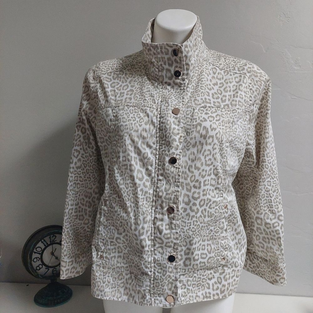 Chicos Button Down and Zip Animal Print Light Jacket‎